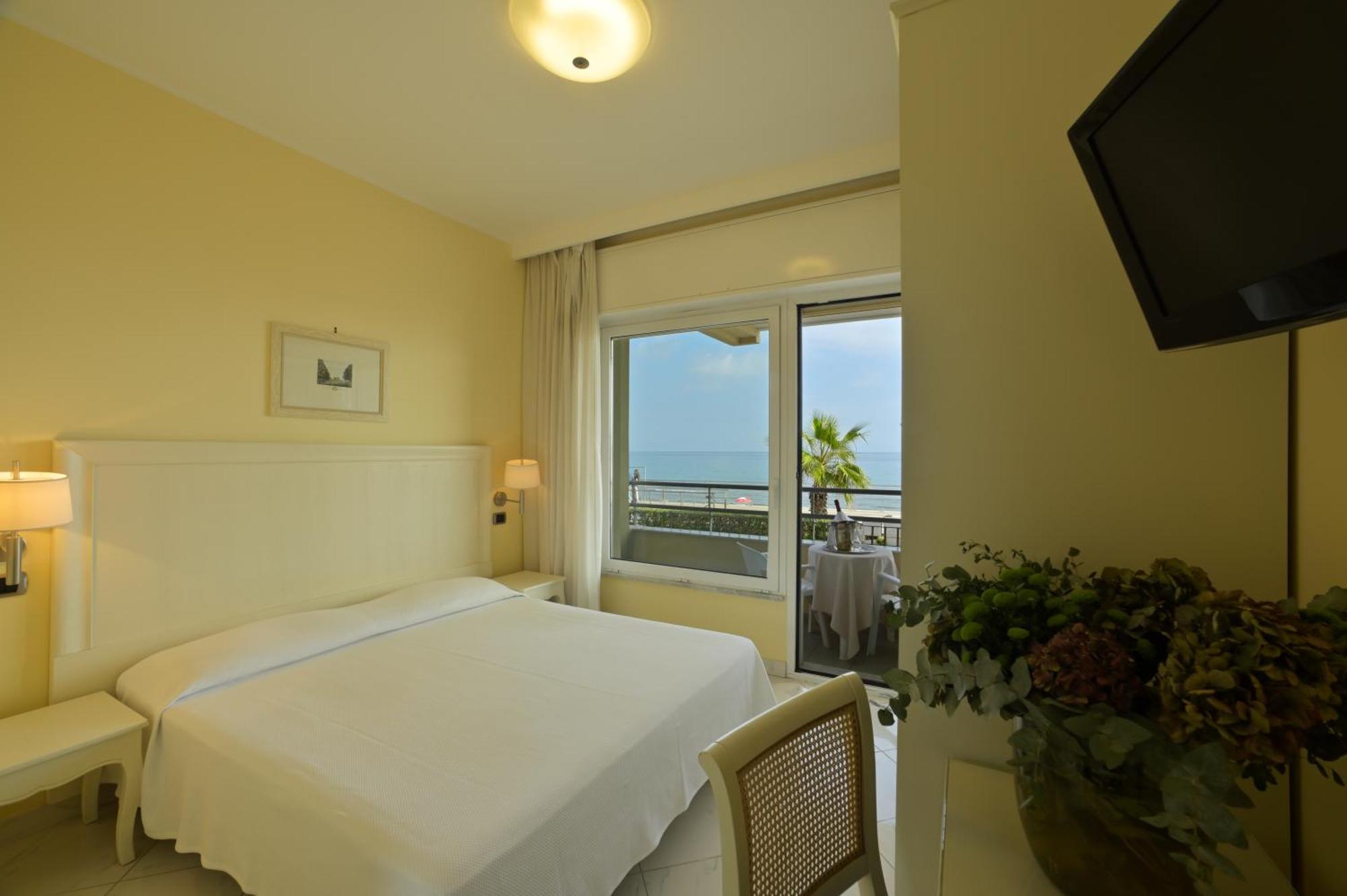Residence Atlantic Alassio Exterior photo